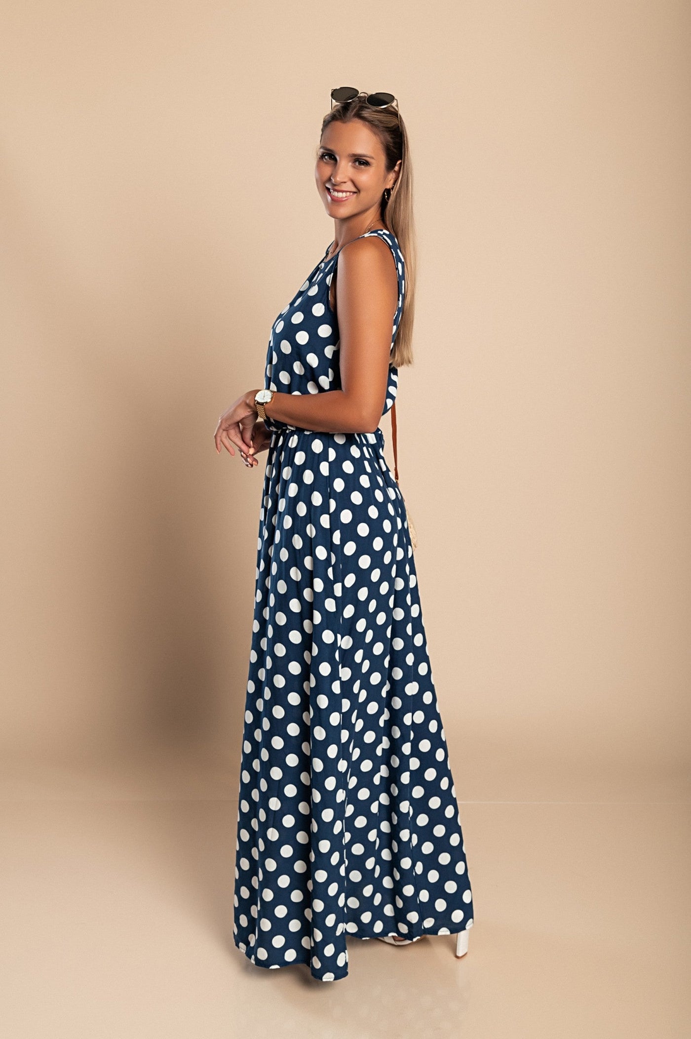 Mila - Langes Kleid mit Punkten