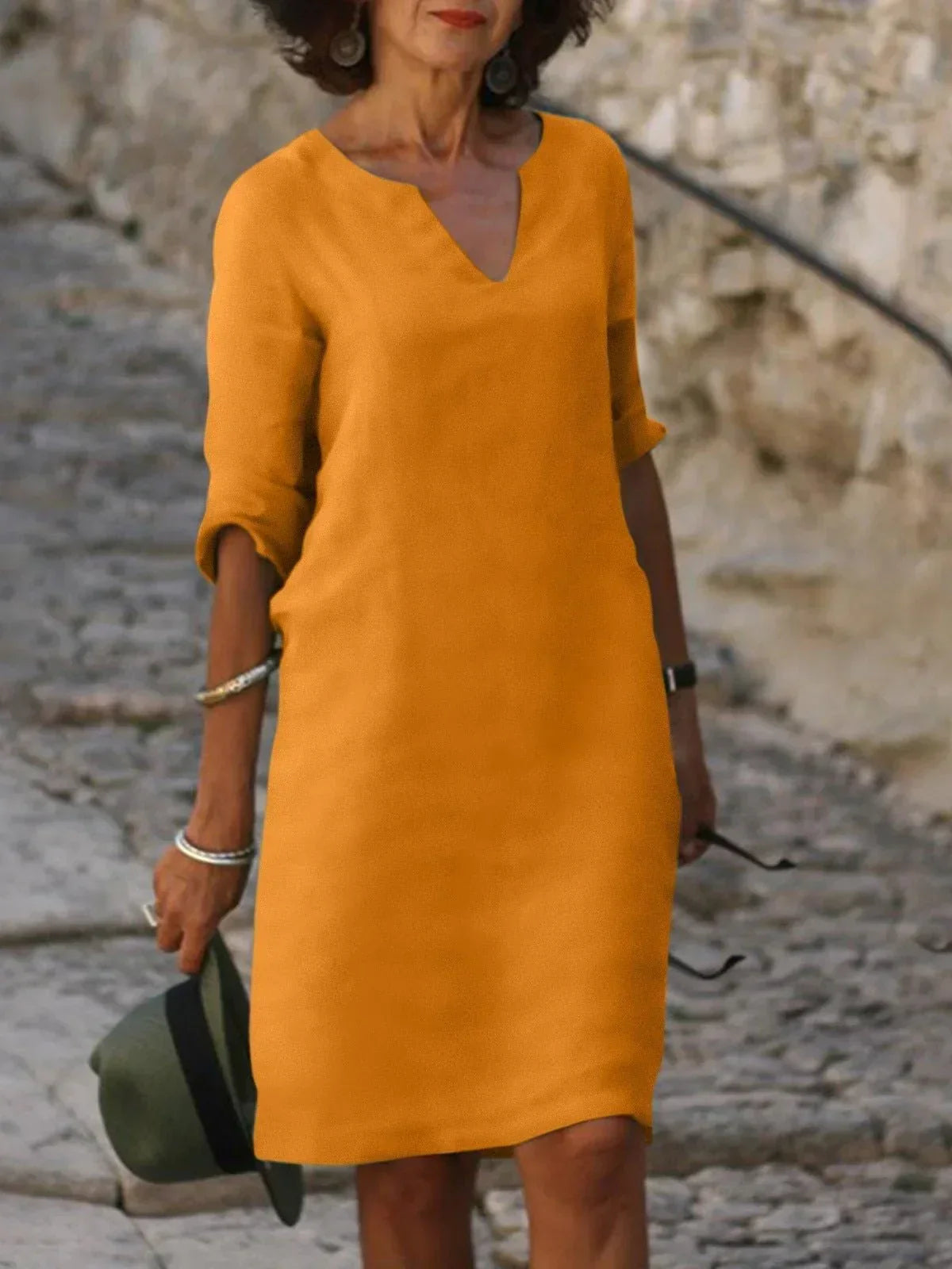 Lara - Elegantes Kleid mit V-Ausschnitt