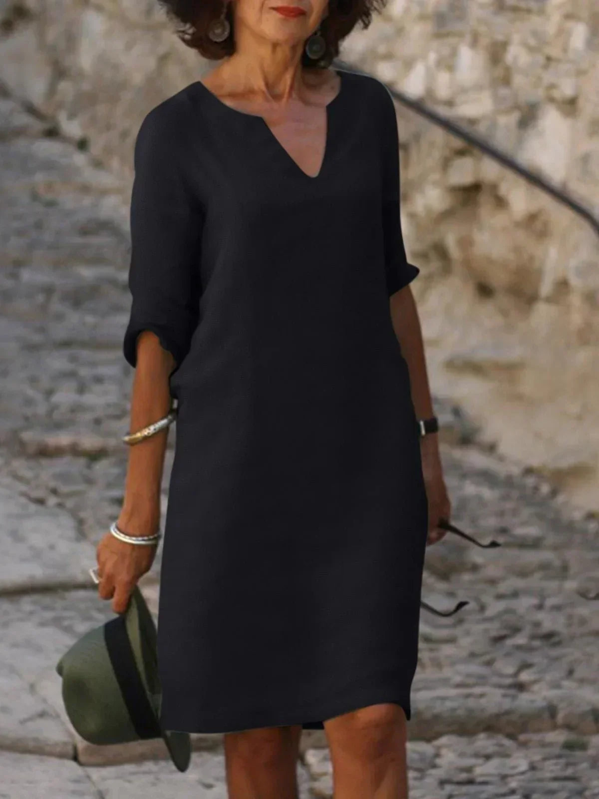 Lara - Elegantes Kleid mit V-Ausschnitt